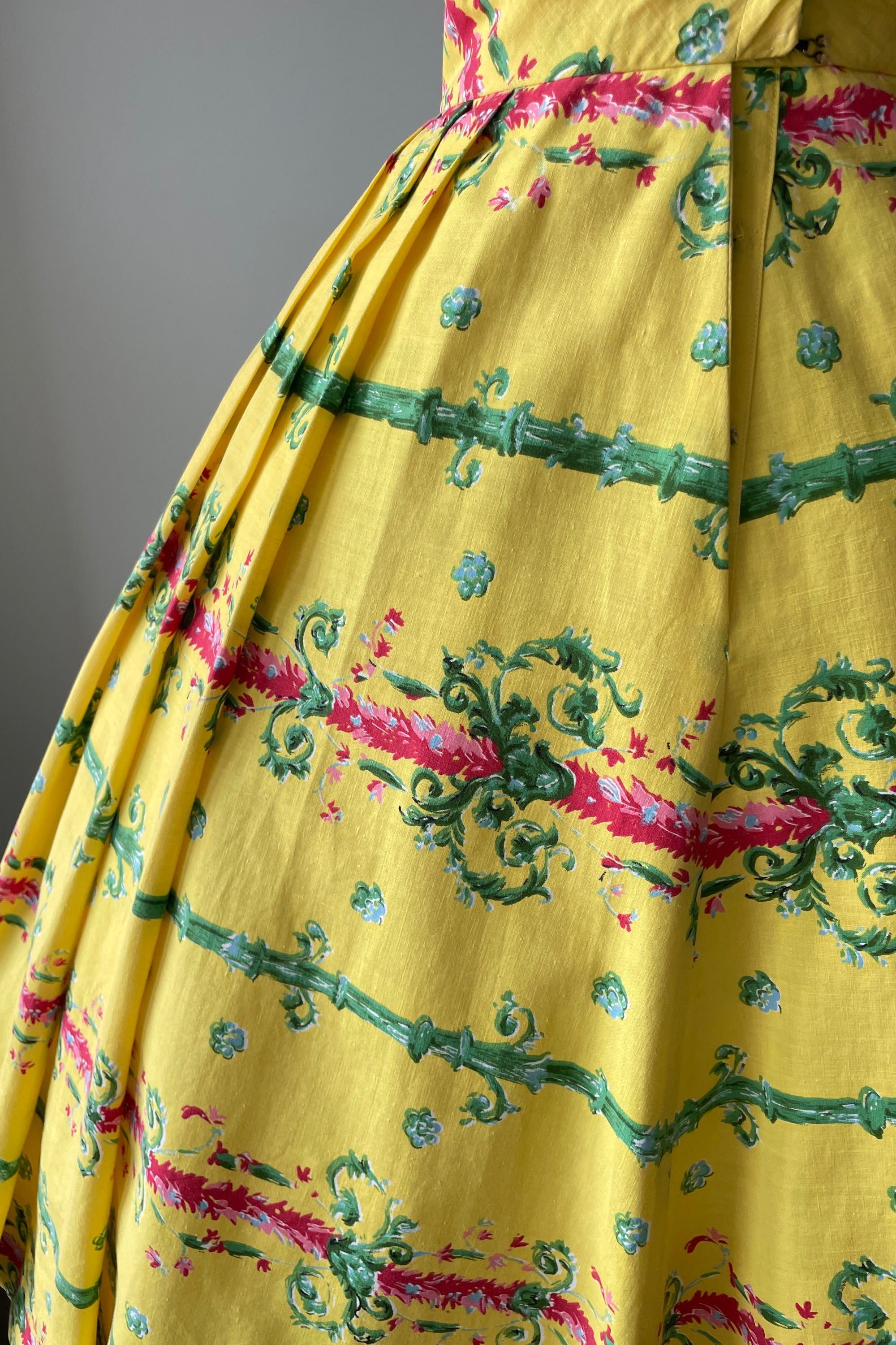 1950s Chartreuse Horrockses Floral Print Dress Xss Mill Street Vintage